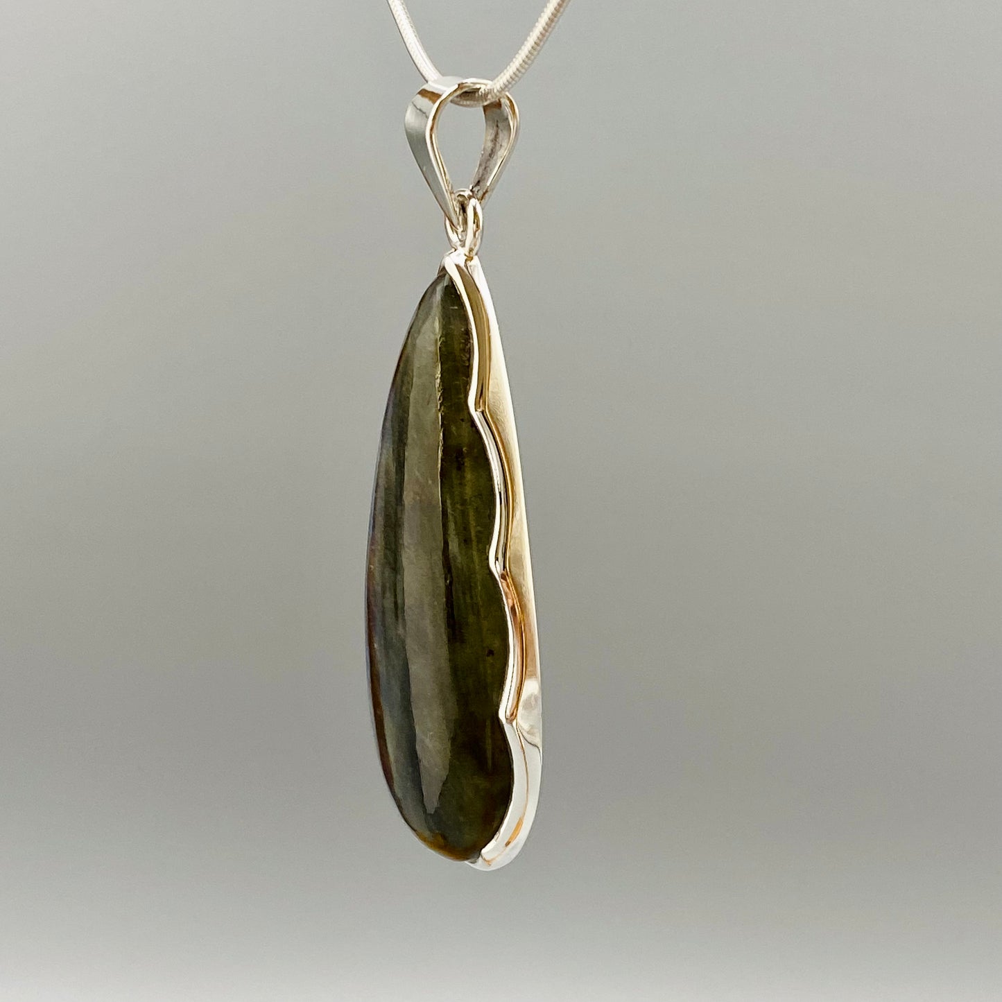 Labradorite Pendant