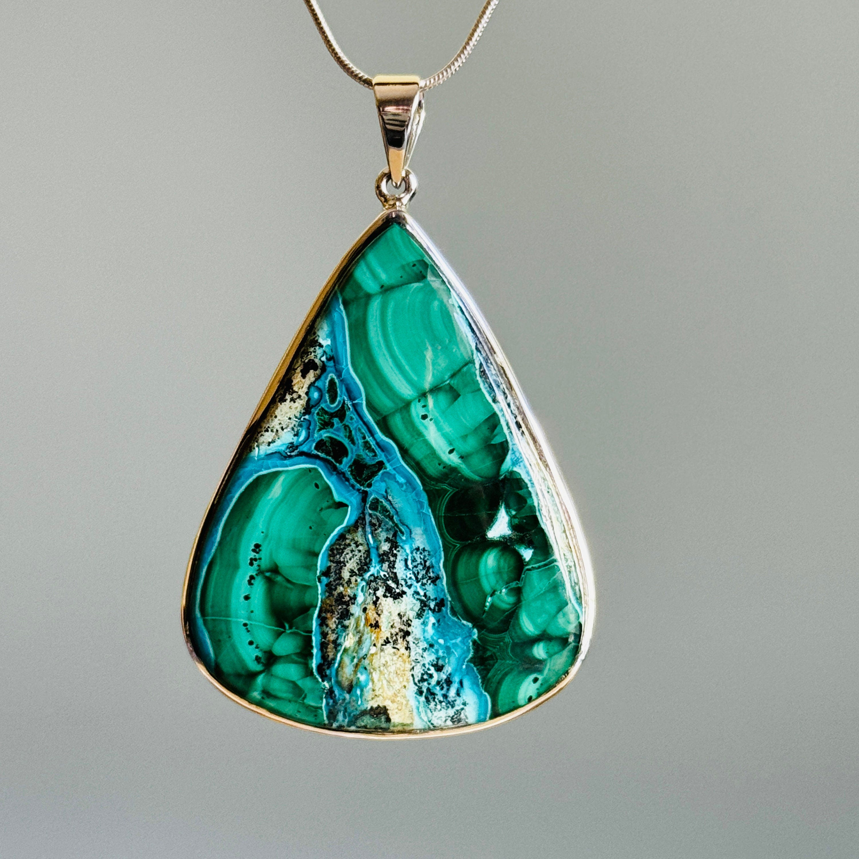 Malachite Chrysocolle, pendant, retail 4.5 cm, silver fastener